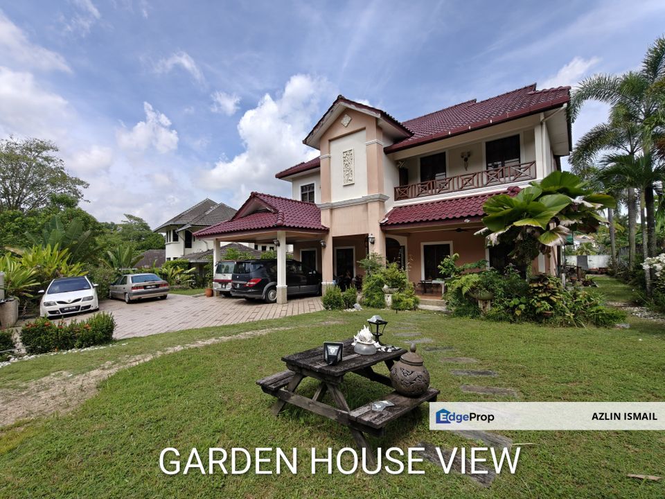 For Sale Spacious 2 Storey Bungalow Seksyen 9 Shah Alam , Selangor, Shah Alam