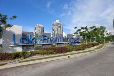 Lakefront Homes Phase 2