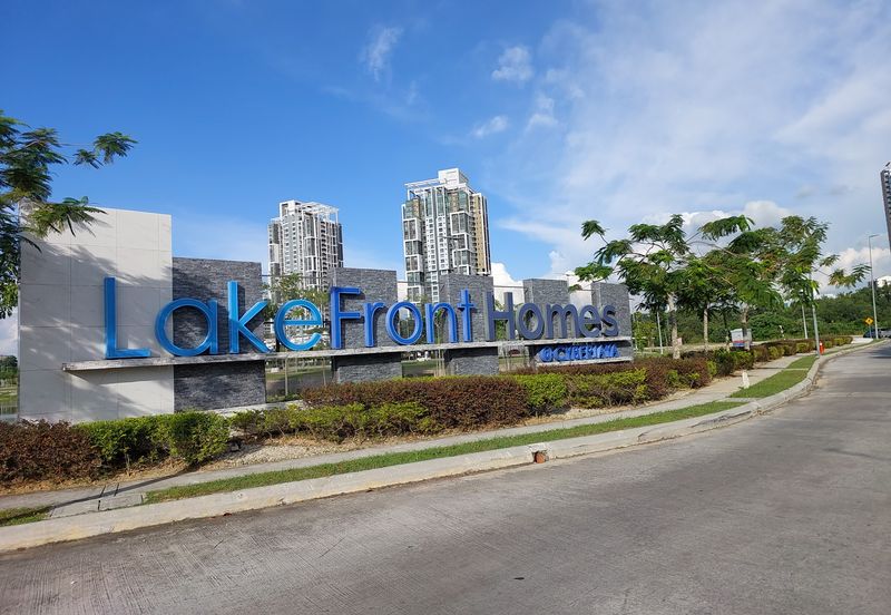 Lakefront Homes Phase 2