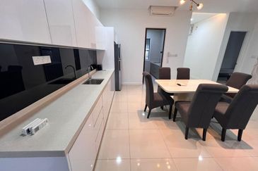 Isle of Kamares, Setia Eco Glades