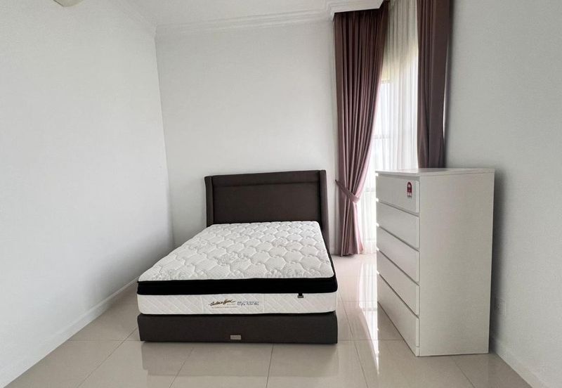 Isle of Kamares, Setia Eco Glades