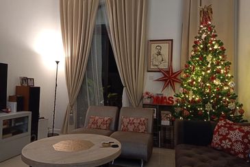 Isle of Kamares, Setia Eco Glades