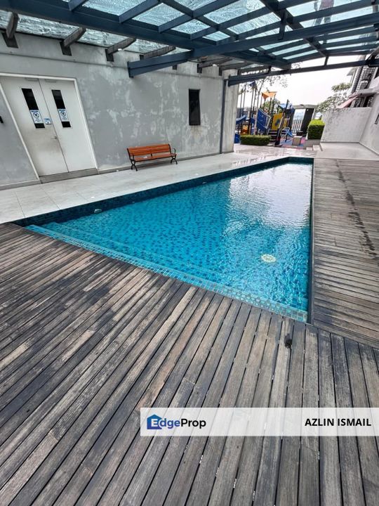 3 Bedroom Service Residence Available for Rent at Bukit Jelutong , Selangor, Bukit Jelutong