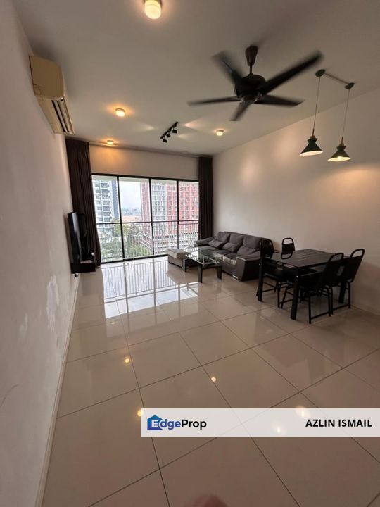 3 Bedroom Service Residence Available for Rent at Bukit Jelutong , Selangor, Bukit Jelutong