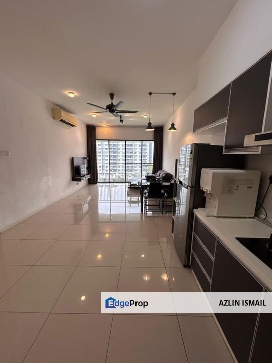 3 Bedroom Service Residence Available for Rent at Bukit Jelutong , Selangor, Bukit Jelutong