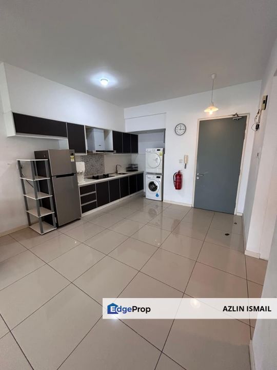 3 Bedroom Service Residence Available for Rent at Bukit Jelutong , Selangor, Bukit Jelutong