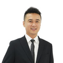 CHRIS LEE