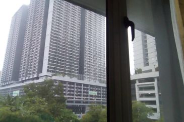 KL Cheras 3 Storey Bungalow For Sale