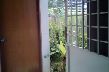 KL Cheras 3 Storey Bungalow For Sale