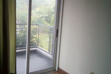 KL Cheras 3 Storey Bungalow For Sale