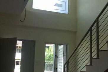 KL Cheras 3 Storey Bungalow For Sale