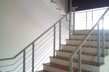 KL Cheras 3 Storey Bungalow For Sale