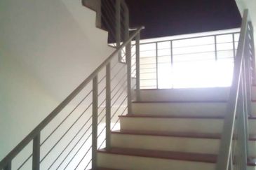 KL Cheras 3 Storey Bungalow For Sale