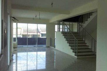 KL Cheras 3 Storey Bungalow For Sale