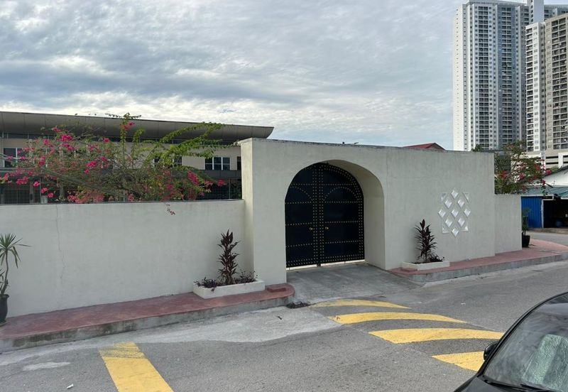 Bungalow Desa Pandan Fire Sale 