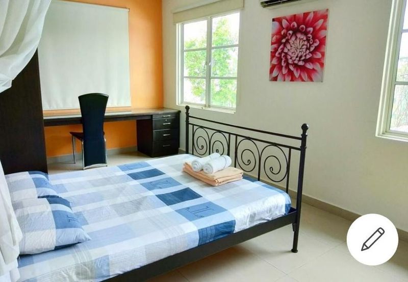 Bungalow Desa Pandan Fire Sale 