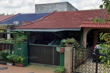 Single Storey Terraced House PJ For Sale