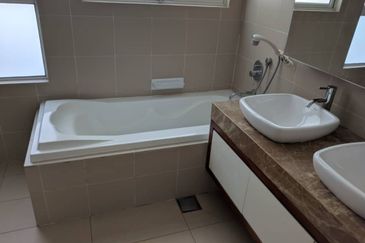 Amaya Saujana, Saujana Subang