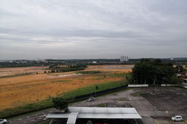 Seri Austin Luxury Apartment