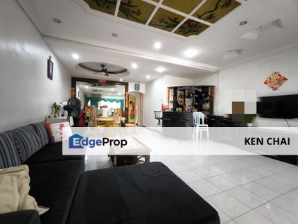 Tmn Daya Double Storey Terrace, Johor, Johor Bahru