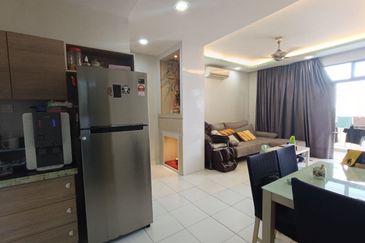 Seri Austin Luxury Apartment