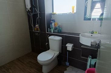 Seri Austin Luxury Apartment