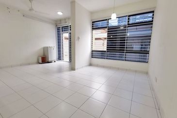 Seri Austin Luxury Apartment