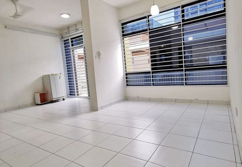 Seri Austin Luxury Apartment