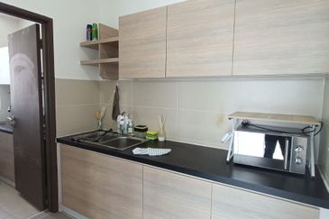 Seri Austin Luxury Apartment