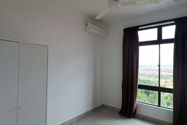 Seri Austin Luxury Apartment