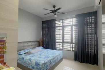 D'Summit Residences @ Kempas Utama