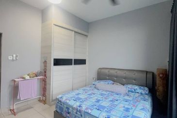 D'Summit Residences @ Kempas Utama