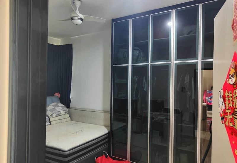 D'Summit Residences @ Kempas Utama