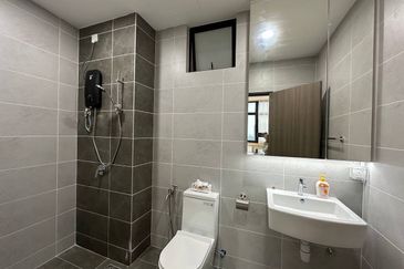 Twin Tower Residence