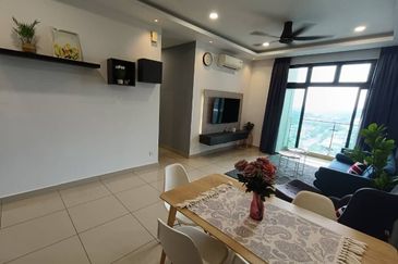 D'Summit Residences @ Kempas Utama