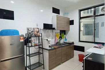 D'Summit Residences @ Kempas Utama