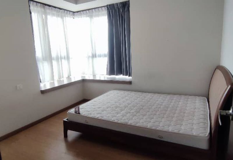 Bay Laurel @ Country Garden Danga Bay