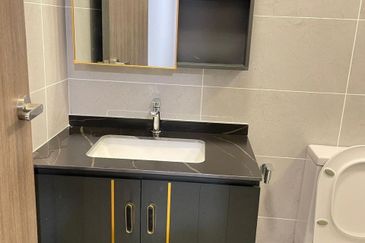 Twin Tower Residence