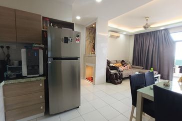 Seri Austin Luxury Apartment