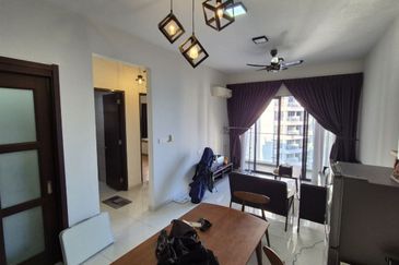 Baypoint @ Country Garden Danga Bay