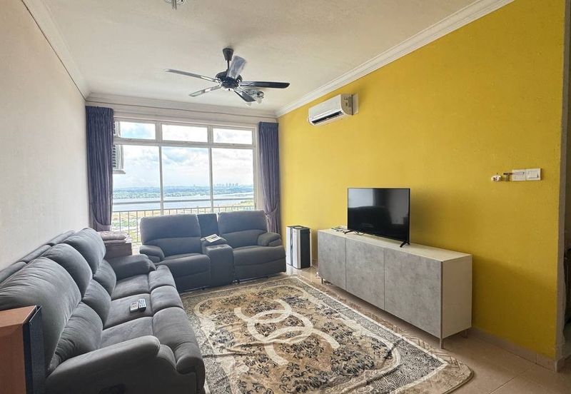 Sri Samudera Seaview Residence Suites