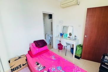 Sri Samudera Seaview Residence Suites