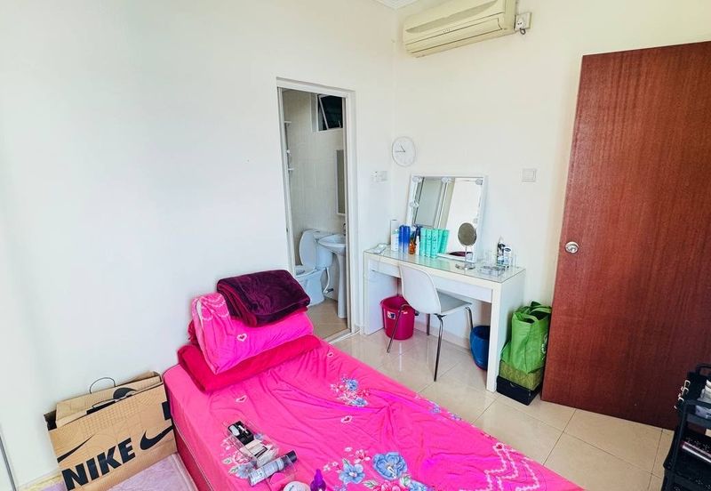 Sri Samudera Seaview Residence Suites