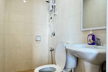 Sri Samudera Seaview Residence Suites