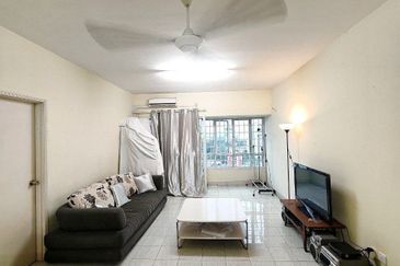 Bistari Impian Apartment @ Larkin