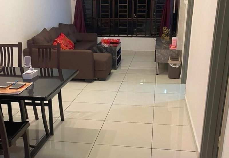 D'Summit Residences @ Kempas Utama