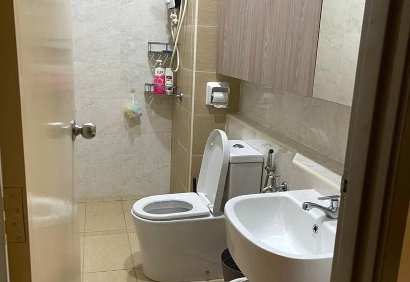 D'Summit Residences @ Kempas Utama