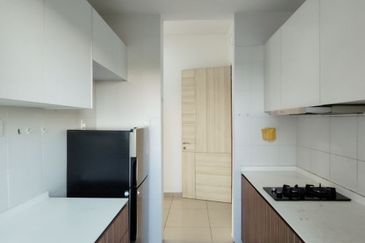 Seasons Luxury Apartments @ Amara Larkin