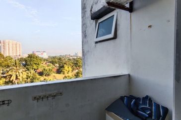 Seasons Luxury Apartments @ Amara Larkin