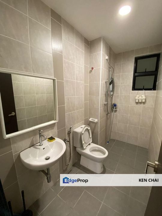 Sky breeze must buy, Johor, Johor Bahru